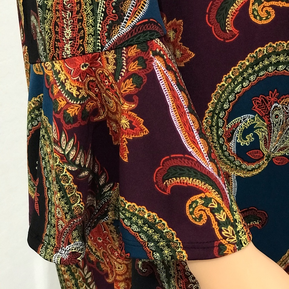 NWT Plus Size Bell Sleeves Bow and Tie Wrap Shirt - Picture 6 of 8